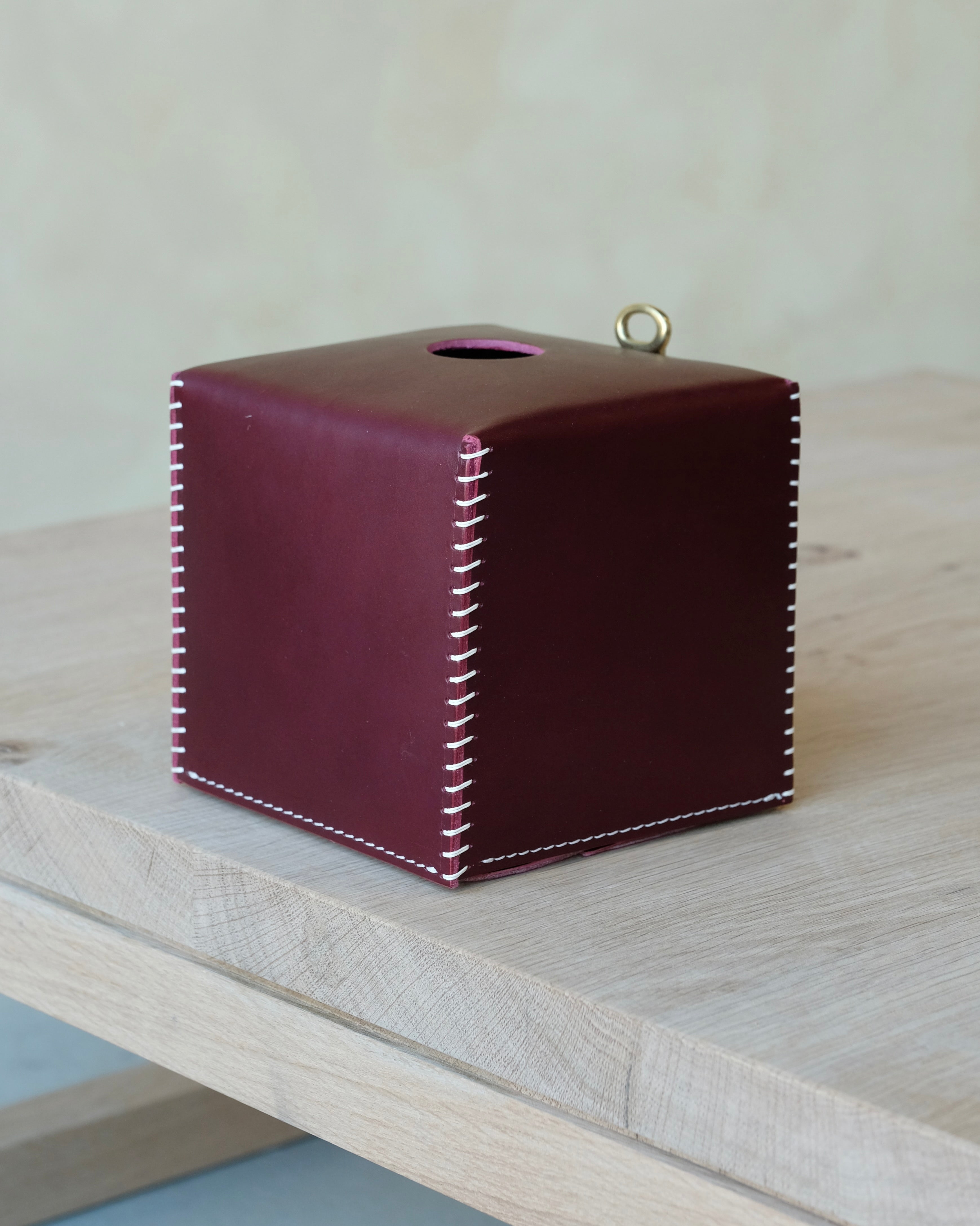 Eyelet Tissue Box
