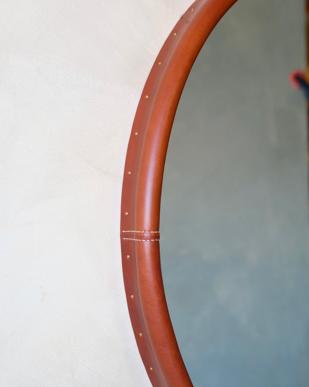 Circle Bolster Mirror